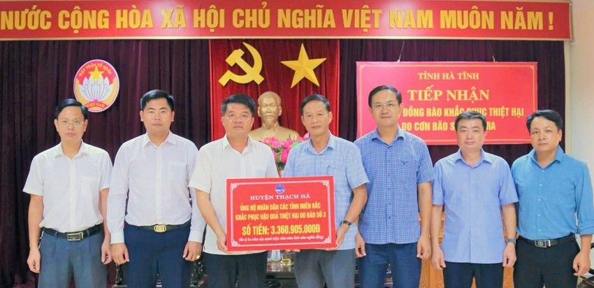 Hà Tĩnh: Hơn 31,5 tỷ đồng ủng hộ đồng bào vùng lũ miền Bắc