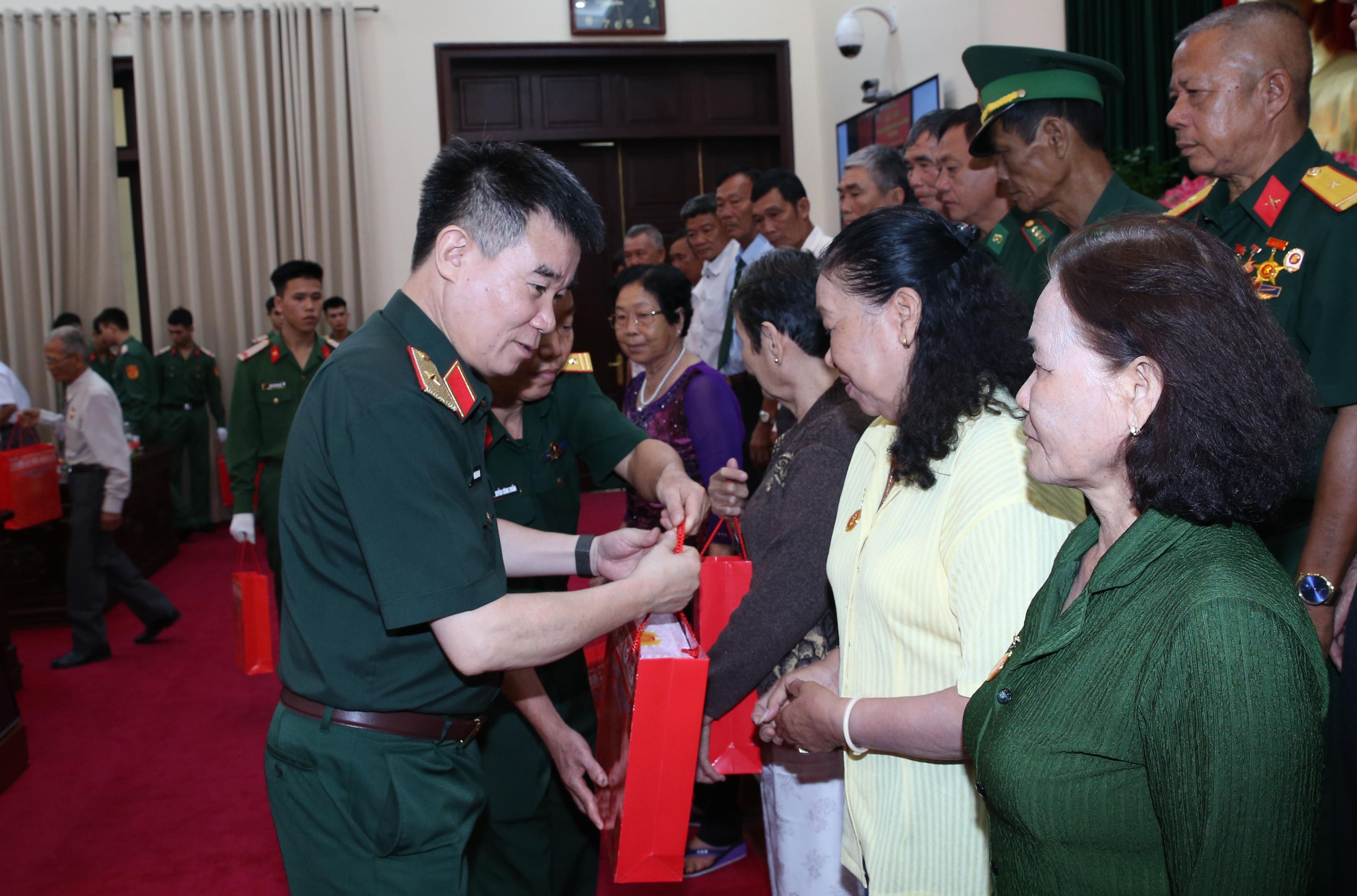 An Giang làm tốt công tác chính sách với người có công với cách mạng