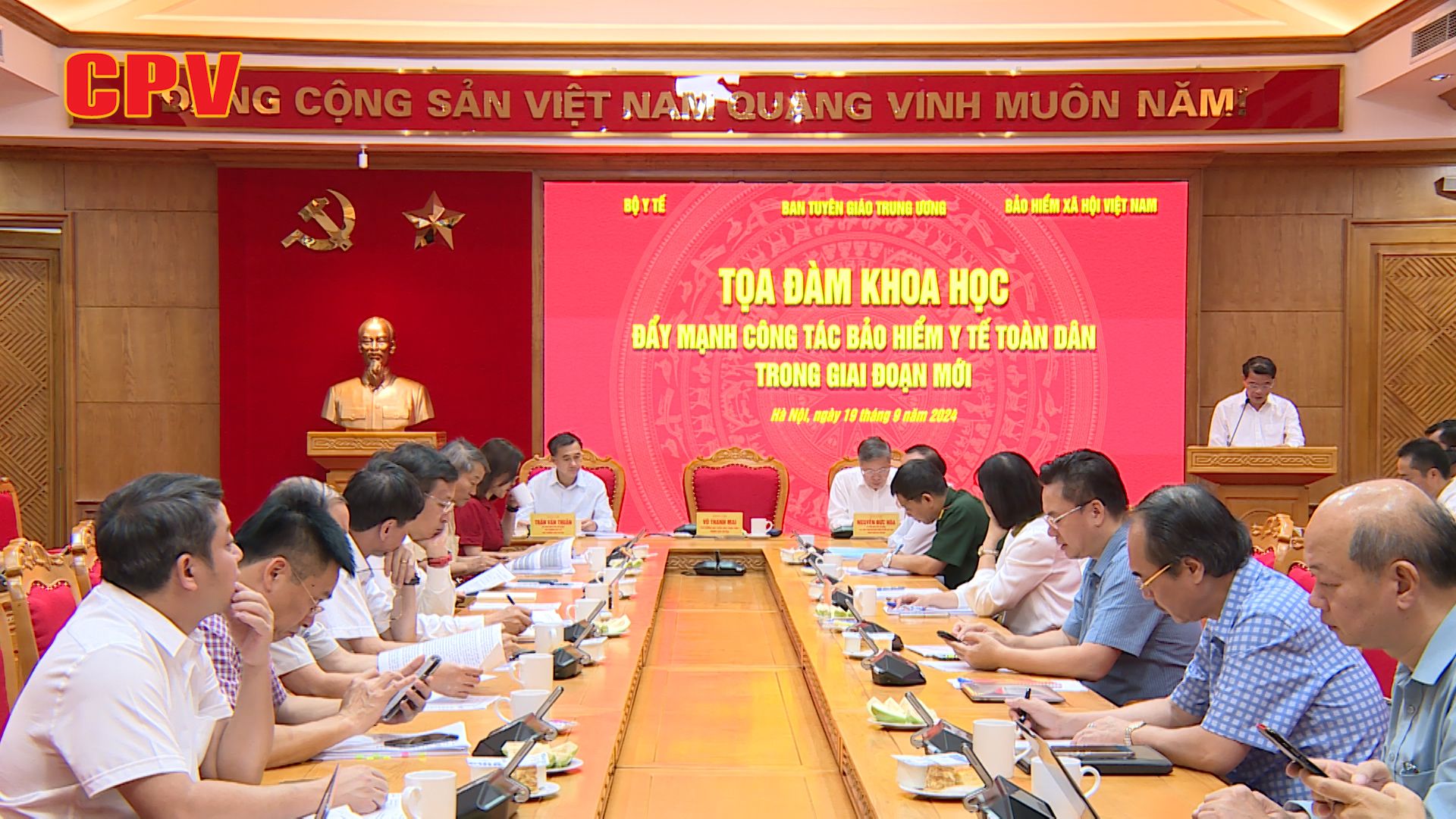 Đẩy mạnh công tác bảo hiểm y tế toàn dân trong giai đoạn mới