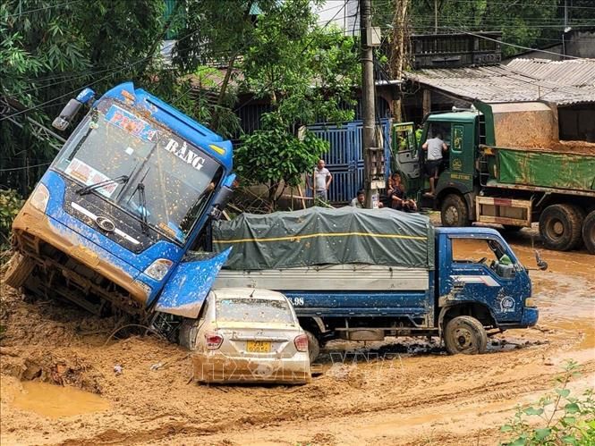 Thủ tướng Chính phủ chỉ đạo khẩn trương khắc phục sự cố sạt lở tại Hà Giang