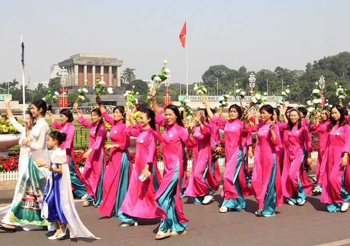 Carnaval áo dài "Phụ nữ Thủ đô hội nhập và phát triển"