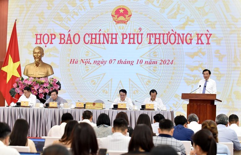 Tập trung khắc phục hậu quả thiên tai, thúc đẩy phục hồi sản xuất kinh doanh