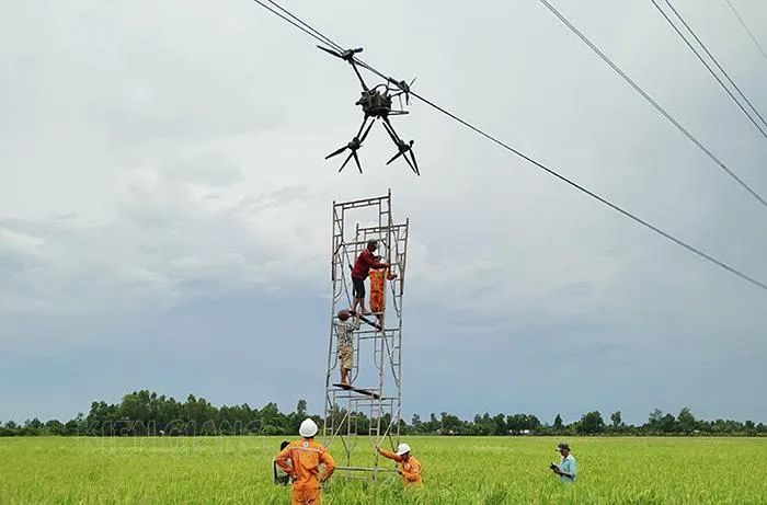 Cảnh báo an toàn hành lang lưới điện