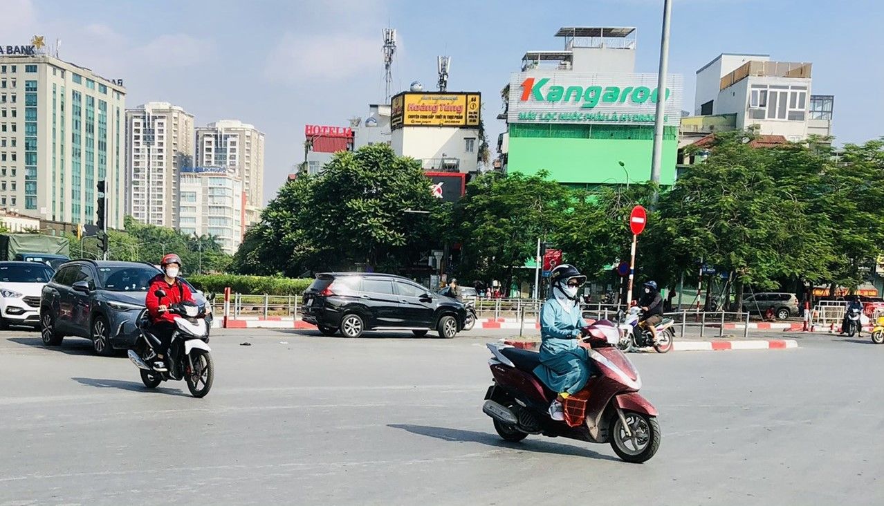 Bắc Bộ hửng nắng, Tây Nguyên và Nam Bộ mưa nhiều