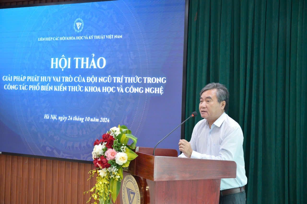 Phát huy vai trò của đội ngũ trí thức trong phổ biến kiến thức khoa học và công nghệ