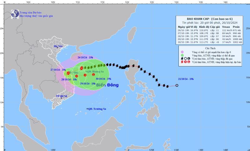 Bão số 6 tiến sát miền Trung, gây mưa lớn và gió mạnh
