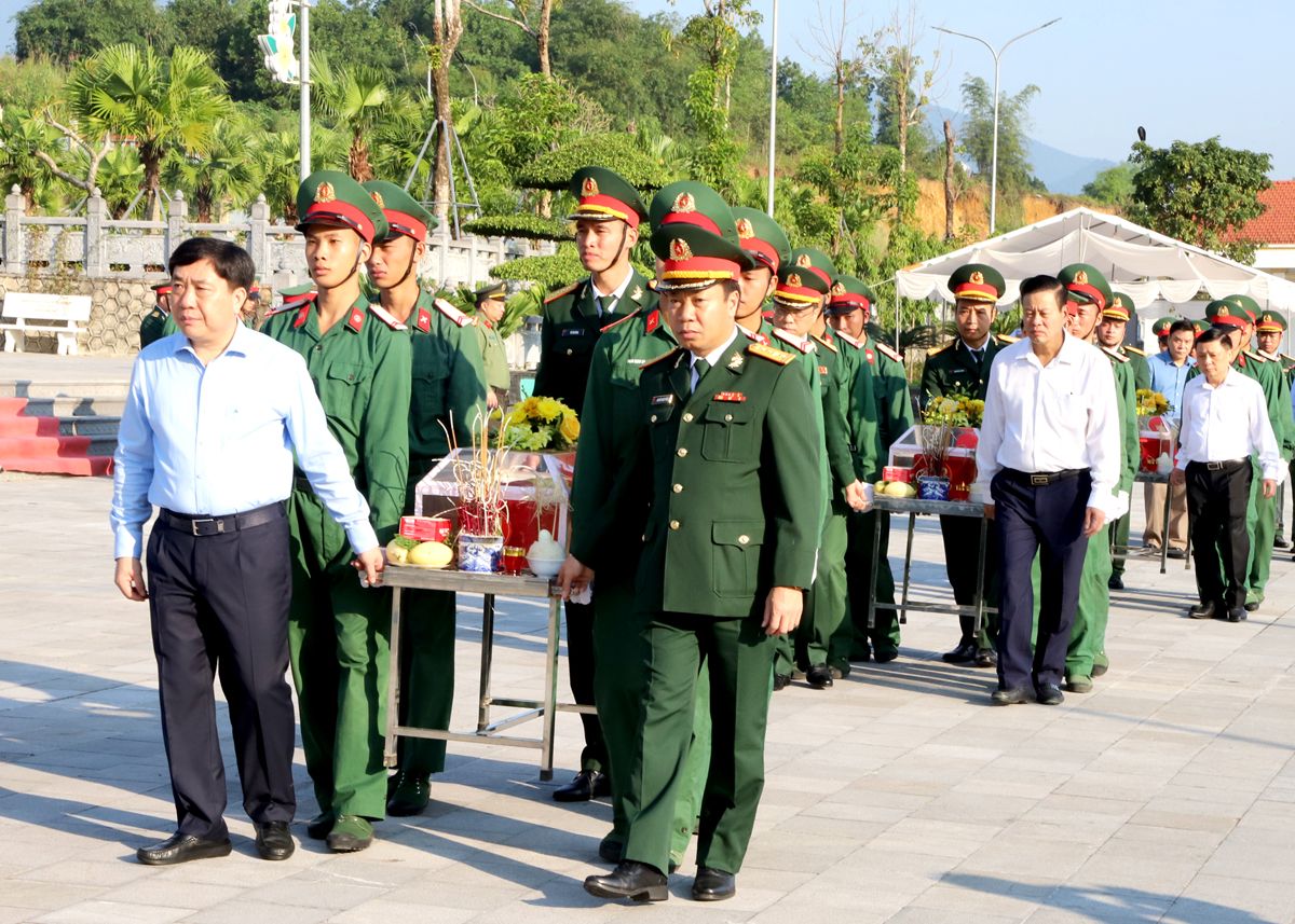 Hà Giang tổ chức truy điệu và an táng 9 hài cốt liệt sỹ 