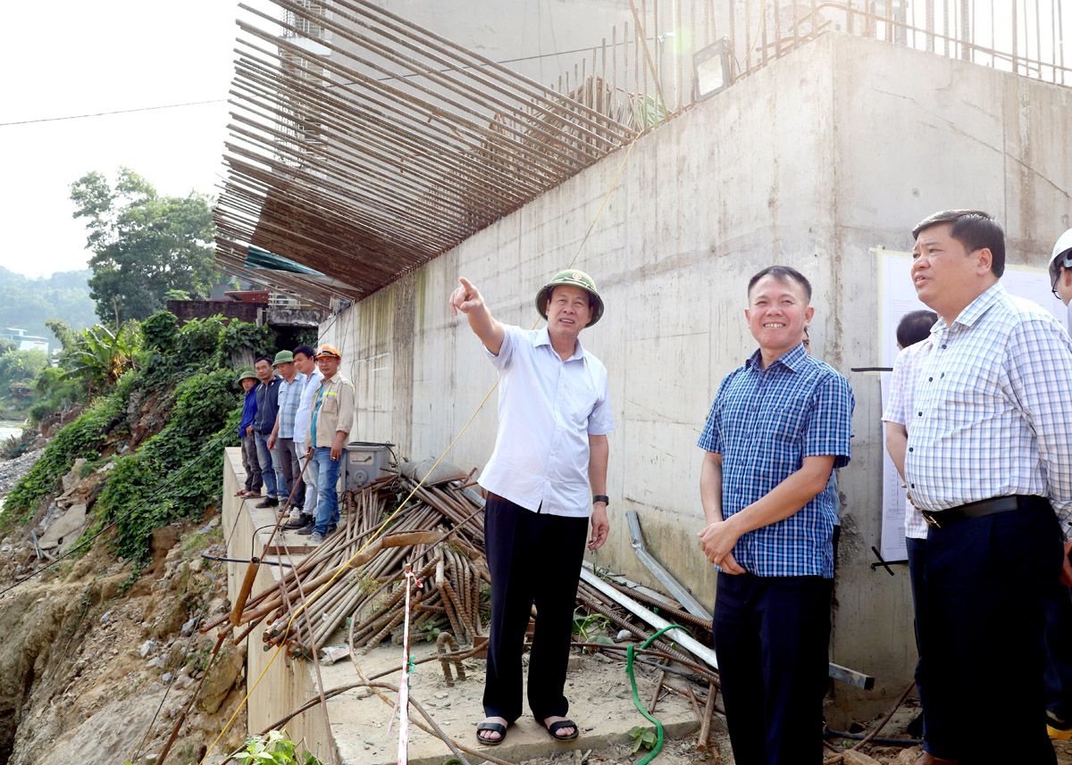 Quyết liệt đẩy nhanh tiến độ thi công các công trình trọng điểm