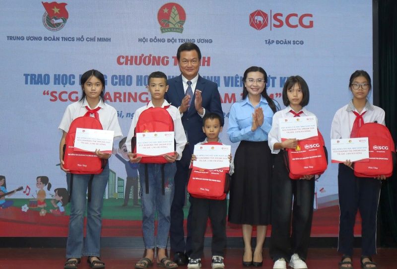 1,7 tỷ đồng dành cho học sinh, sinh viên có hoàn cảnh khó khăn