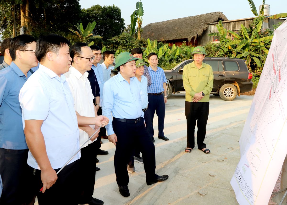 Hoàn thiện hồ sơ thiết kế Dự án cao tốc Tuyên Quang - Hà Giang theo phương án 4 làn xe