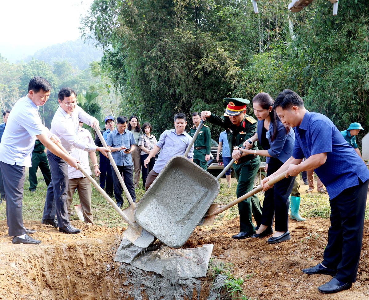 Hà Giang đẩy mạnh chuong trình xóa nhà tạm, nhà dột nát