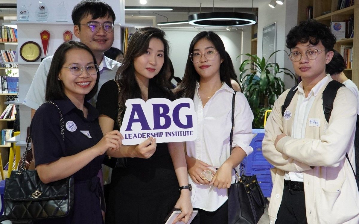 Học bổng ABG Future Leaders cho các nhà lãnh đạo trẻ